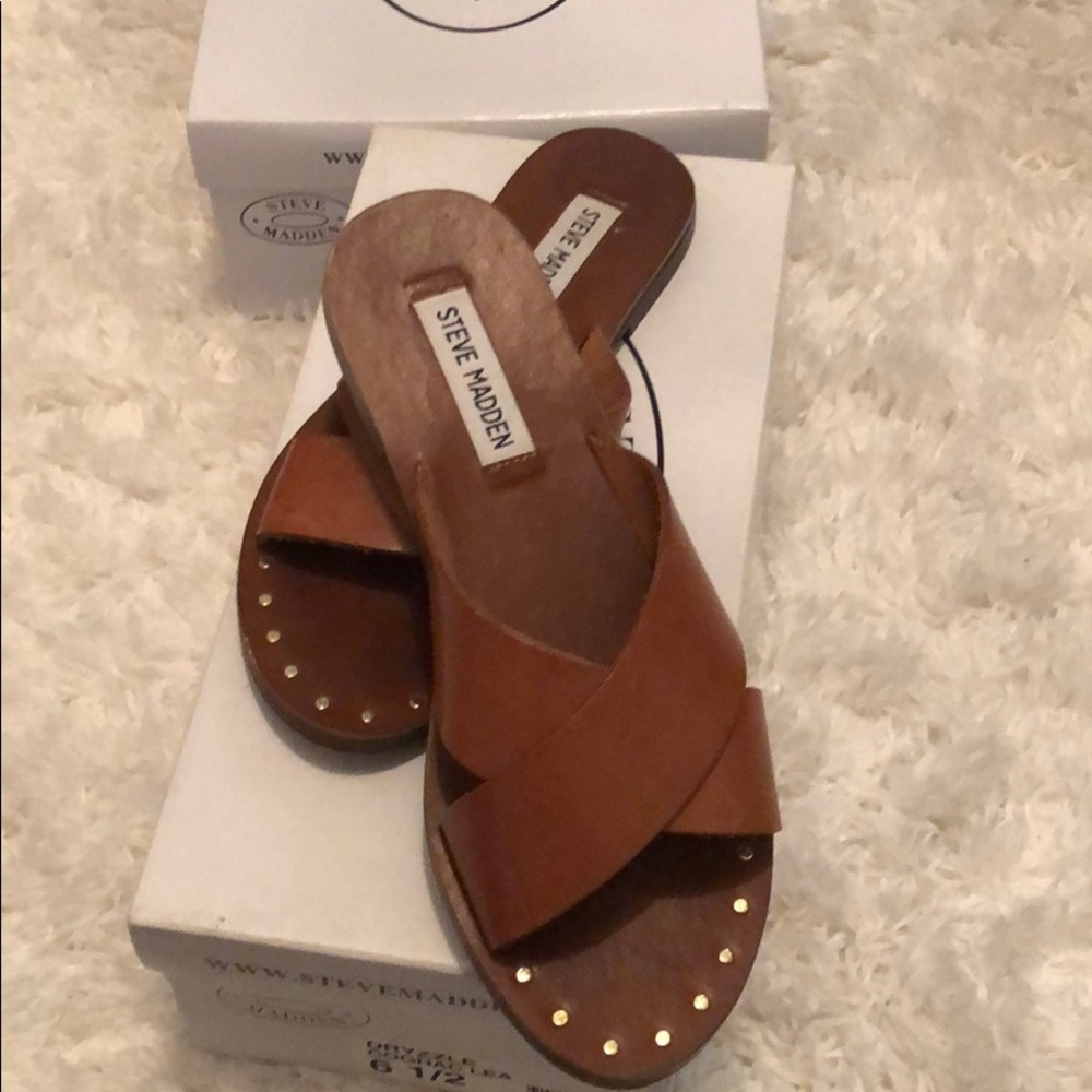 Dryzzle cognac leather sandals